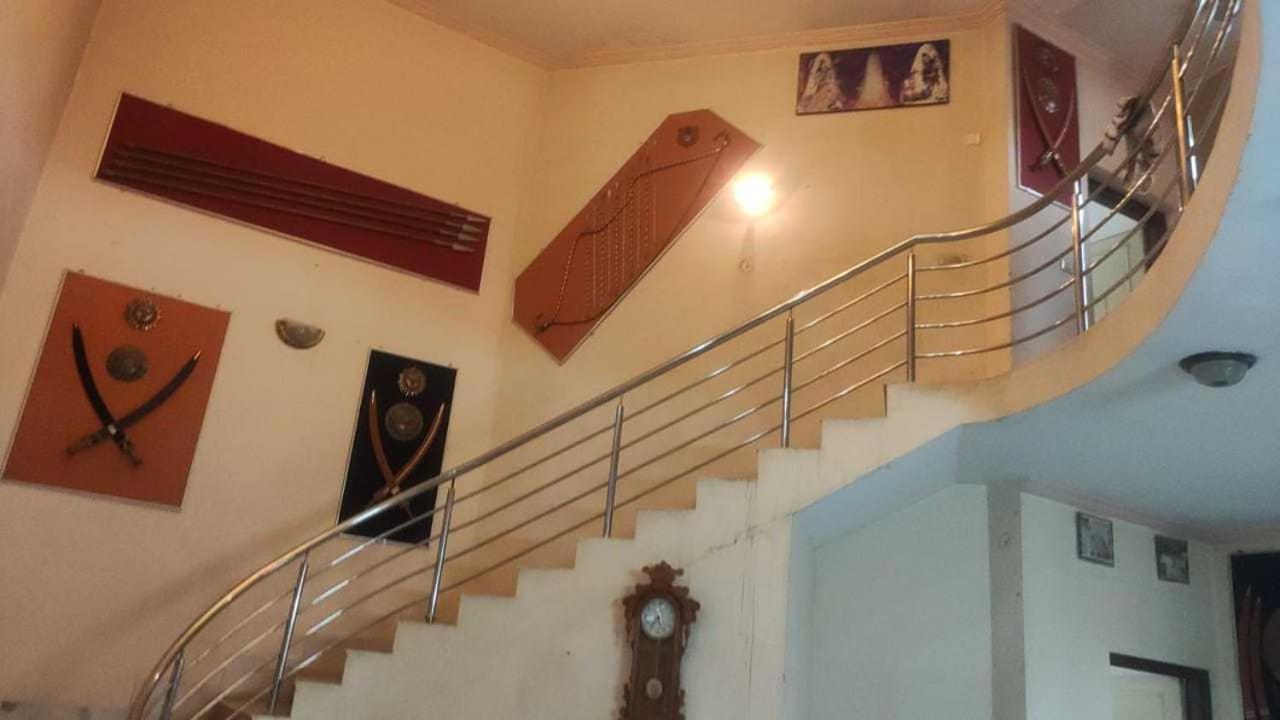Oyo Hotel Sunshine Palace Джайпур Екстериор снимка
